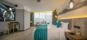 美豪丽致酒店重庆李子坝两路口地铁站店 - Værelse