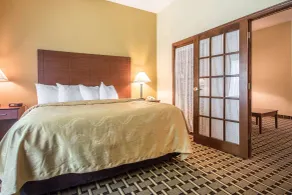 Quality Inn & Suites East Troy I-43 - Rum