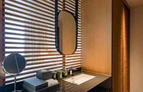 Chicland Boutique Danang Beach Hotel - Bathroom