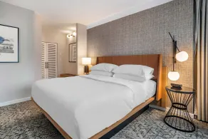 Sheraton Suites Wilmington Downtown - Chambre