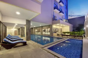 Aston Palu Hotel & Conference Center - Pool
