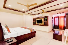 FabHotel Alfa - Chambre