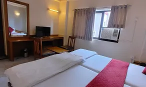Fabhotel Ramesh Inn - Chambre