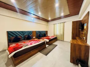 Hotel Bamani Badrinath - Quarto