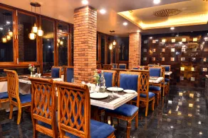 Rufina Pinasa Residency - Restaurant