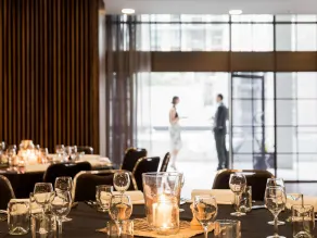 ibis Melbourne Hotel and Apartments - Restaurant