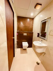 Raghuwar palace  - Baño