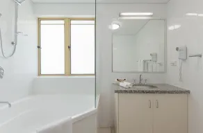 Silkari Reflections of Port Douglas - Bathroom