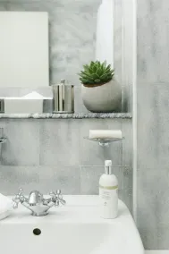 Europa House Apartments - Bathroom