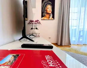 Red Hotel Riviera Suite&Lake - Room