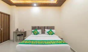 Treebo Golden Kashi - Chambre