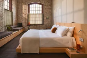 Pocketbook Hotel and Baths - Habitación