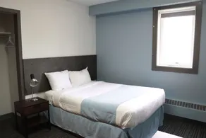 Mynarski House - Room