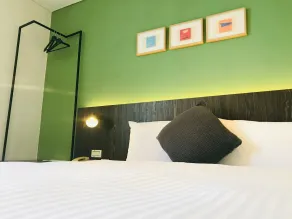 Just Enjoy Business Hotel - Room