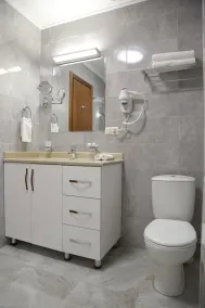 Full Comfort Apartment at Chavchavadze - Baño