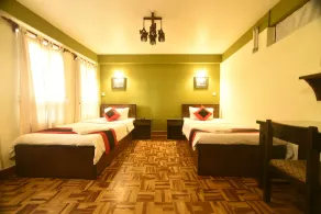 Vajra Guest House & Restaurant - Room