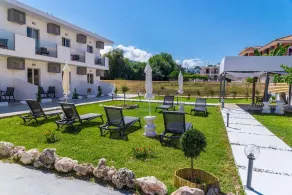 Rooms 48 by Zante Plaza - Entréinterör