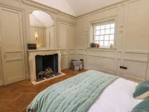 The Pavillion - Room