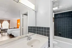Americas Best Value Inn & Suites Williamstown - Salle de bain