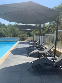 La biche au bois  - Pool