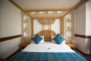 Small World Country Club - Room