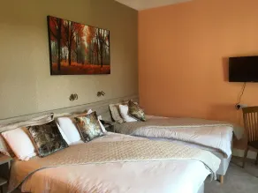 19th Green Guesthouse - Room