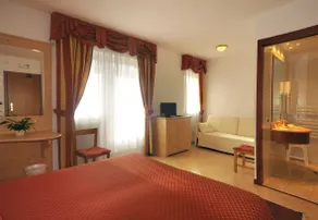 Hotel Dolomiti - Rum