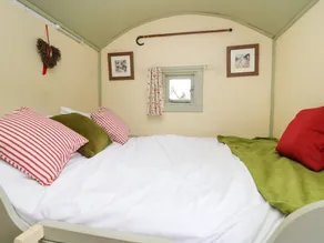 Sweet Briar Shepherds Hut - Zimmer
