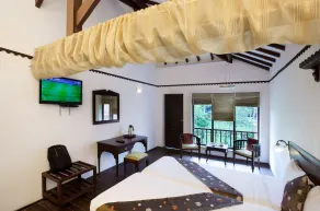 Green Meadows Resort - Room