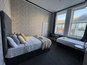 Marine Parade Hotel - Chambre