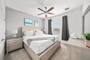 390 Strand Drive - Rom