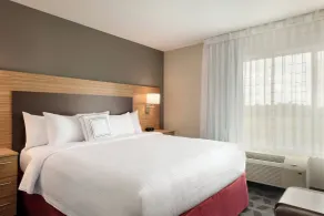 TownePlace Suites by Marriott Milwaukee Grafton - Værelse