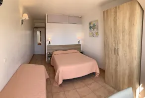 Hotel Alata - Zimmer