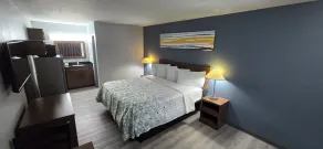 HomeTowne Studios by Red Roof LaGrange - Chambre