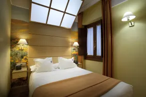 Suites Gran Vía 44 - Vue de la chambre