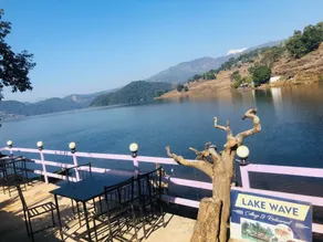 Lake Wave Cottage & Restaurant - Wohnbereich