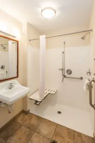 Candlewood Suites Mobile‑Downtown by IHG - Salle de bain