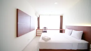 Best Location And Comfy 1Br At Praxis Apartment - Room