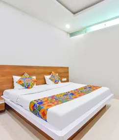 FabHotel Raghumani Palace - Nr Mahakal Mandir - Camera