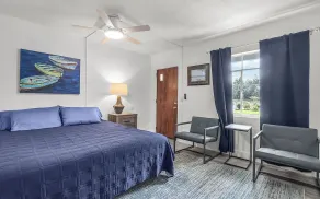 The Postcard Inn & Suites - Rum
