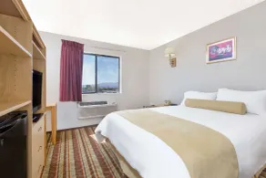 Super 8 by Wyndham Lake Havasu City - Chambre