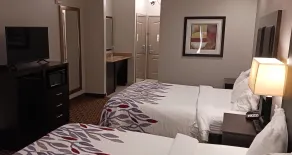 Red Roof Inn & Suites Longview - Chambre