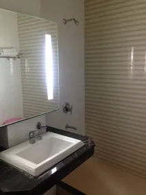 Hotel Namaskar Residency - Baño