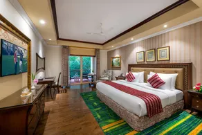 Mayfair Lagoon - Room