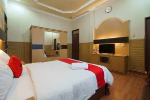 RedDoorz near RS Harapan Pematang Siantar - Chambre