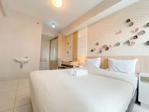 Spacious Studio Room at Mekarwangi Square Cibaduyut Apartment By Travelio - Værelse