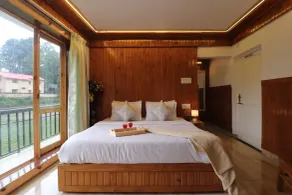 Treebo Green Oak - Room