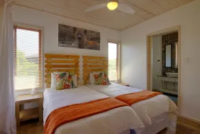 Monzi Safari Lodge - Room