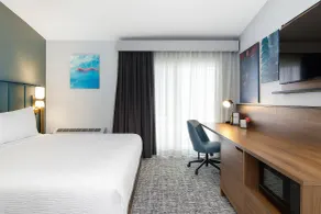 Wingate by Wyndham Geneva at SPIRE Academy - Værelse