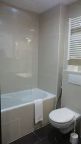 Hotel L'auberge Du Souverain - Bathroom